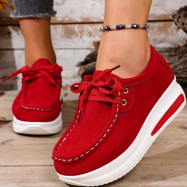 Eirwen - Cushioned Platform Lace Up Sneakers