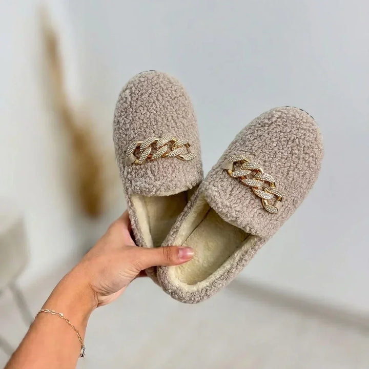 Elari - Plush Ergonomic Slippers
