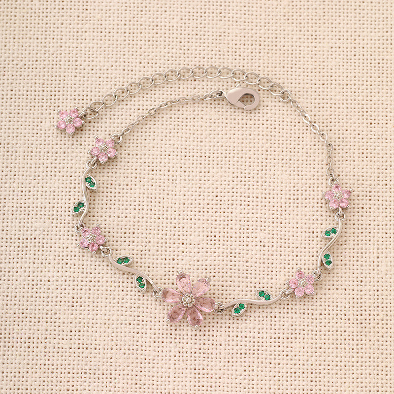 Niva - Elegant Flower Bracelet