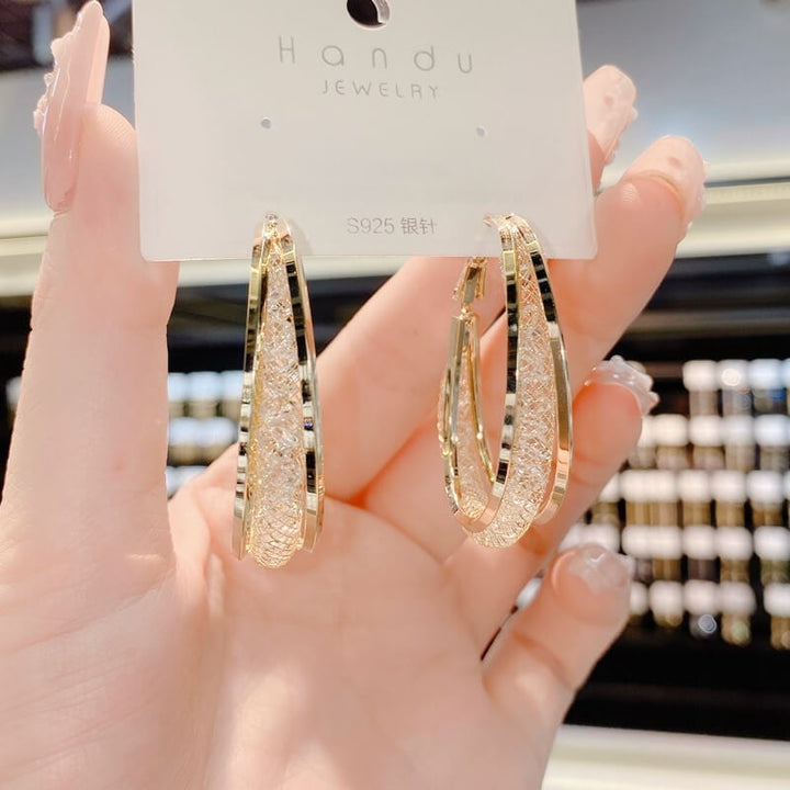 Ressa - Twisted Oval Hoop Earrings