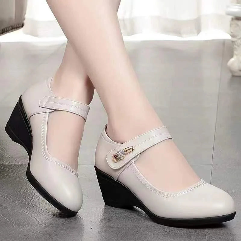 Velisse - Cushioned Mid-Heel Shoes