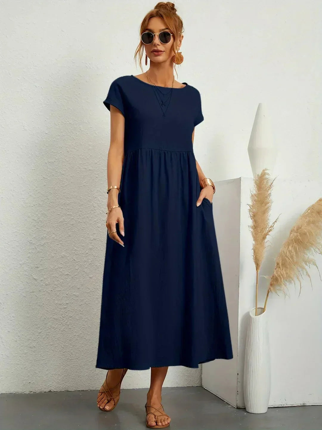 Keiraen - Soft-Touch Elegant Dress