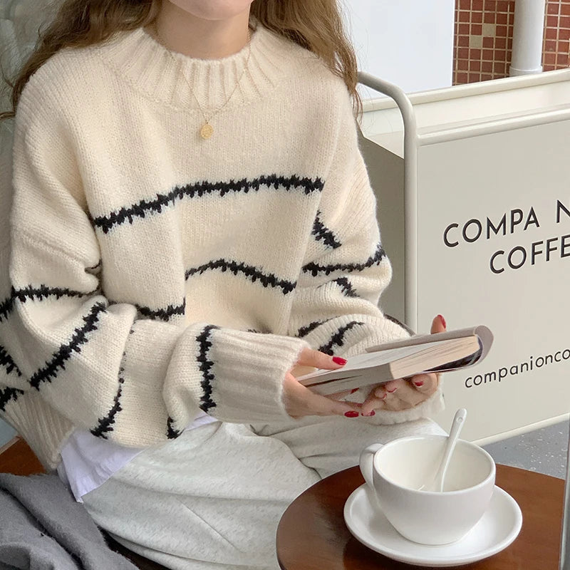 Nelli - Stylish Casual Sweater