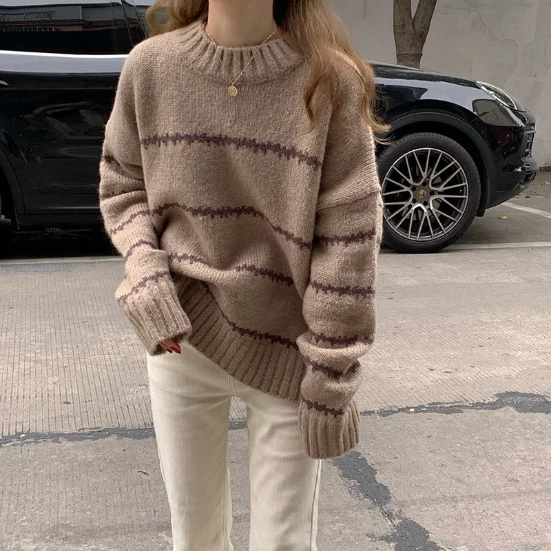 Nelli - Stylish Casual Sweater