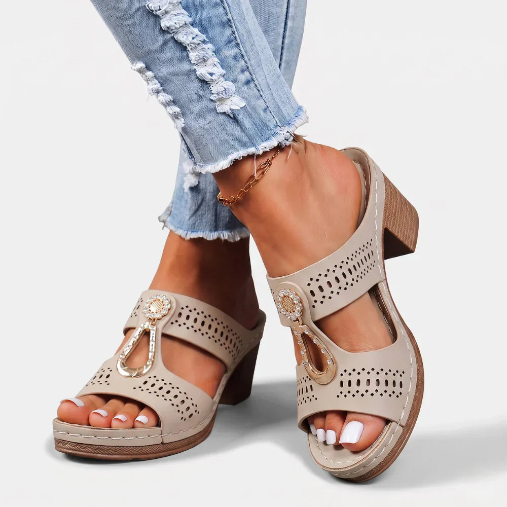 Deliora - Supportive Sandals