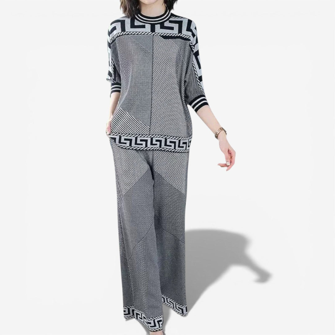 Vanyra - Soft-Touch Knit Set